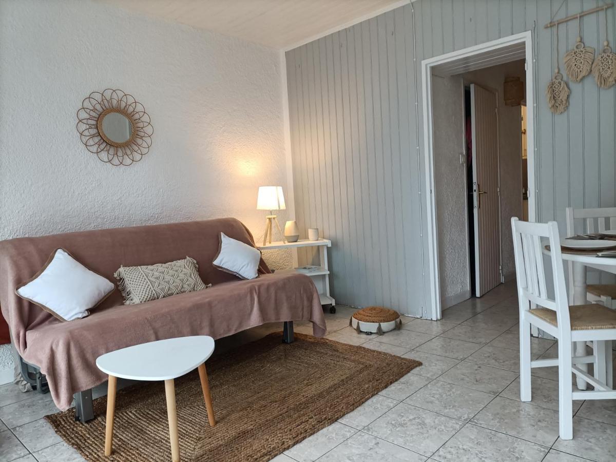 Bord De Apartment *